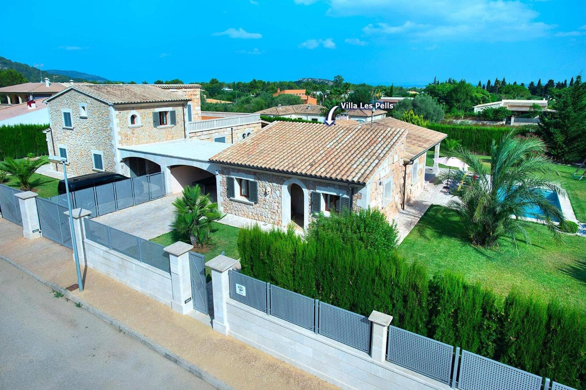 Les Pells By Villa